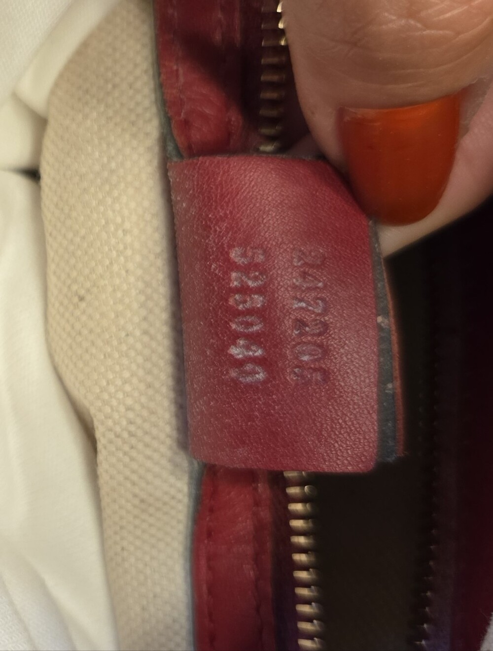 Gucci Boston Bag in Red With FLAWS - Picture 13 of 16
